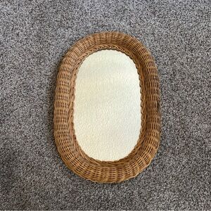 Vintage Wicker Oval Accent Wall Mirror